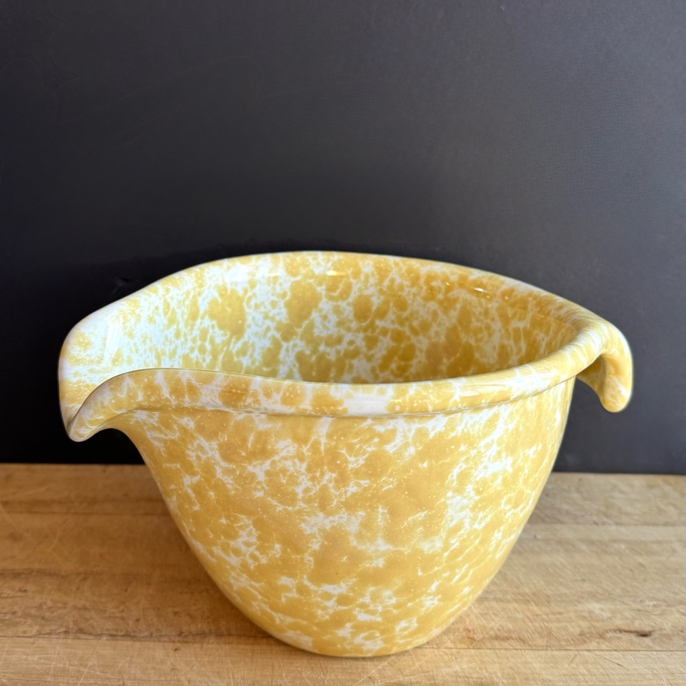 SOLD | NEW Bennington Pottery #1880 Yellow Agate 1.5 qt Batter Mixing Bowl